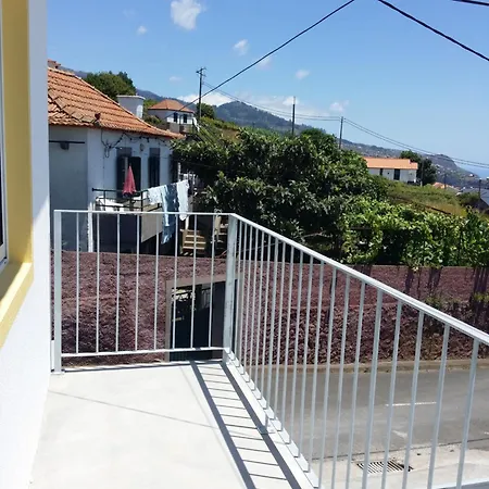 Cozy With Sea Views * Estreito Da Calheta
