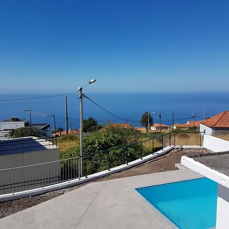 Βίλα Cozy With Sea Views Estreito Da Calheta